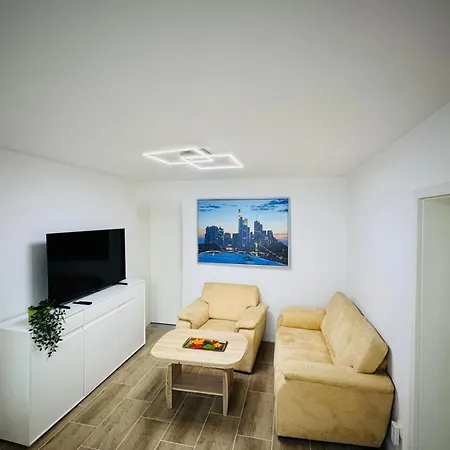 Homestay Waldblick Doppelzimmer In Einer 2 Zimmer-ferienwohnung Mit Gemeinschaftsbereichen Wohn-kuechenbereich Sowie Bad Und Wc